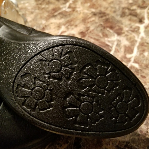 Booties - Picture 6 of 8